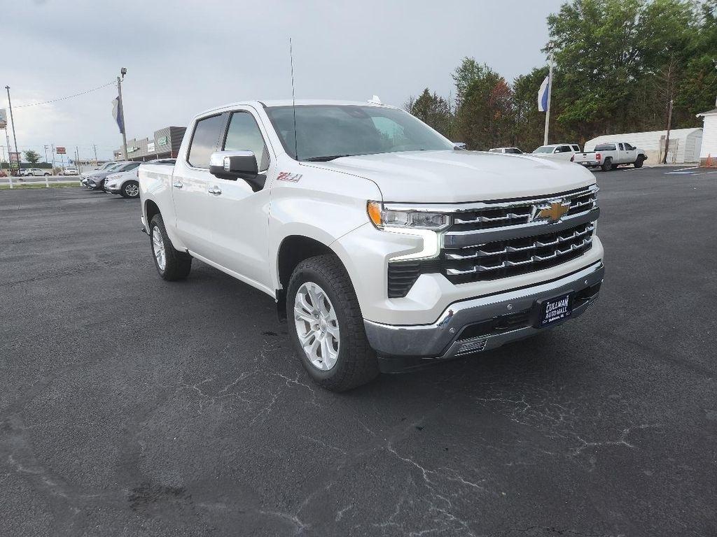 Chevrolet Silverado 1500 4WD Crew Cab 147" LTZ 2022