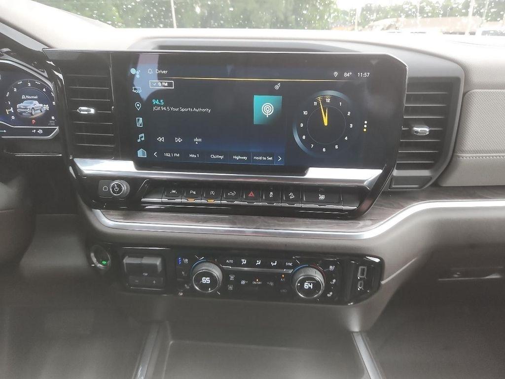 Chevrolet Silverado 1500 4WD Crew Cab 147" LTZ 2022