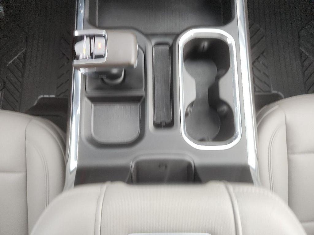 Chevrolet Silverado 1500 4WD Crew Cab 147" LTZ 2022