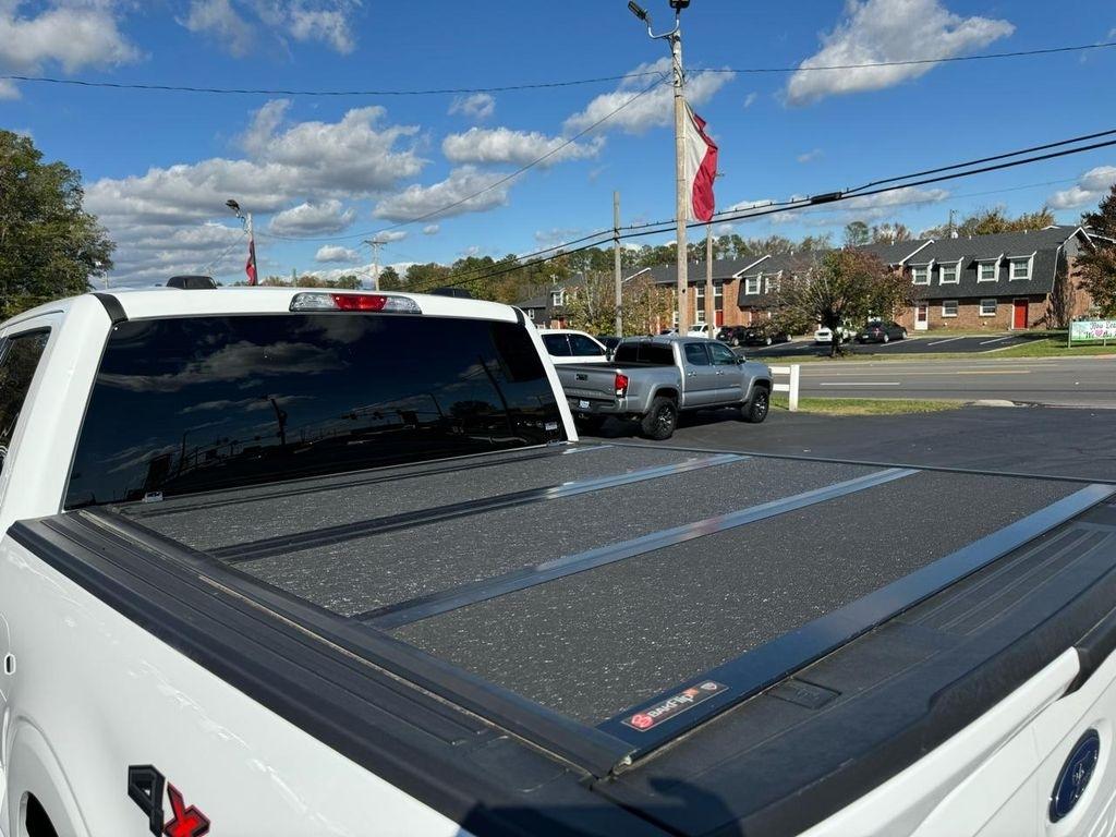 Ford F-150 XLT SuperCrew 4WD 2022