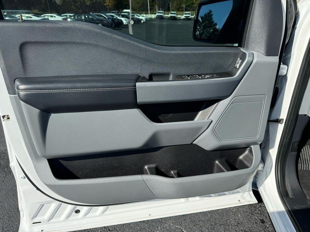 Ford F-150 XLT SuperCrew 4WD 2022