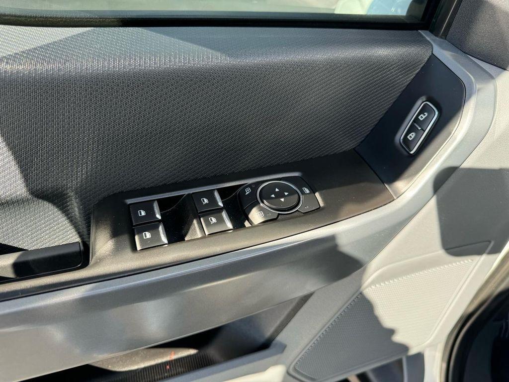 Ford F-150 XLT SuperCrew 4WD 2022