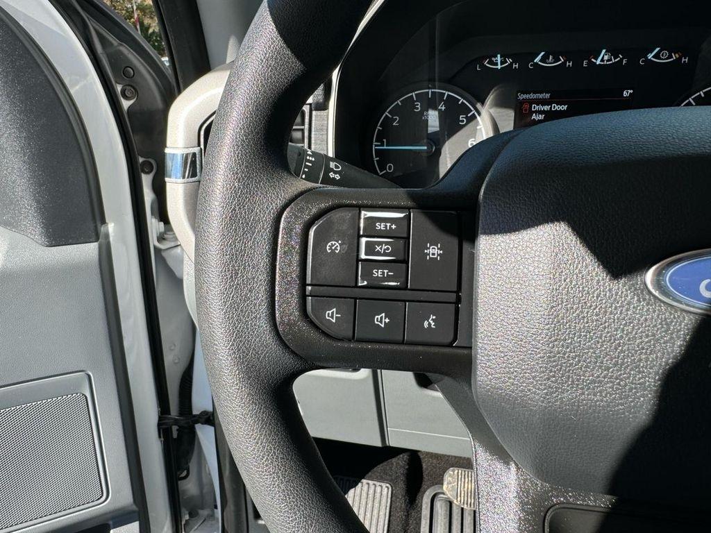 Ford F-150 XLT SuperCrew 4WD 2022
