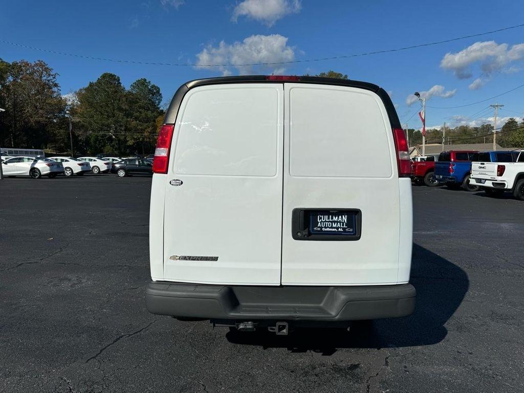 Chevrolet Express Cargo Van RWD 2500 135" 2019