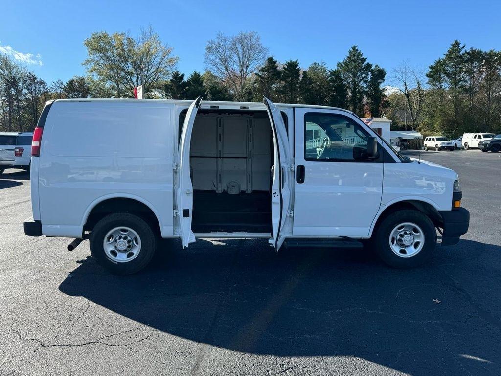 Chevrolet Express Cargo Van RWD 2500 135" 2019