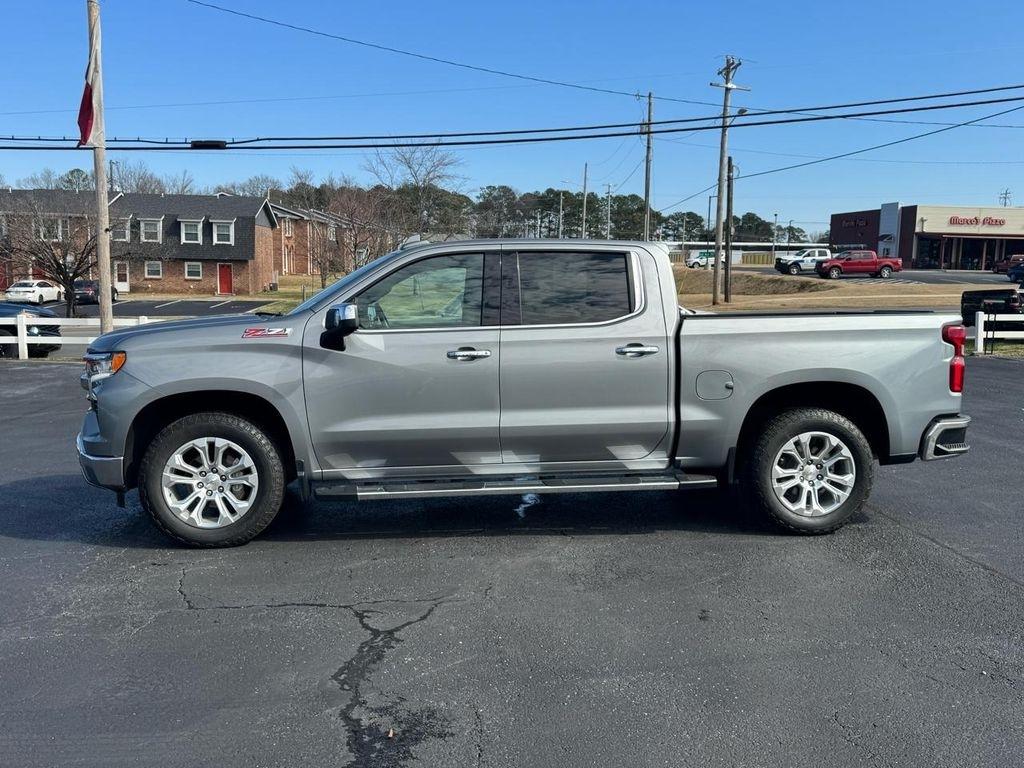 Chevrolet Silverado 1500 4WD Crew Cab 147" LTZ 2024