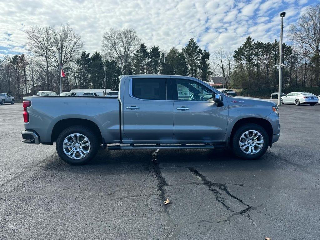Chevrolet Silverado 1500 4WD Crew Cab 147" LTZ 2024