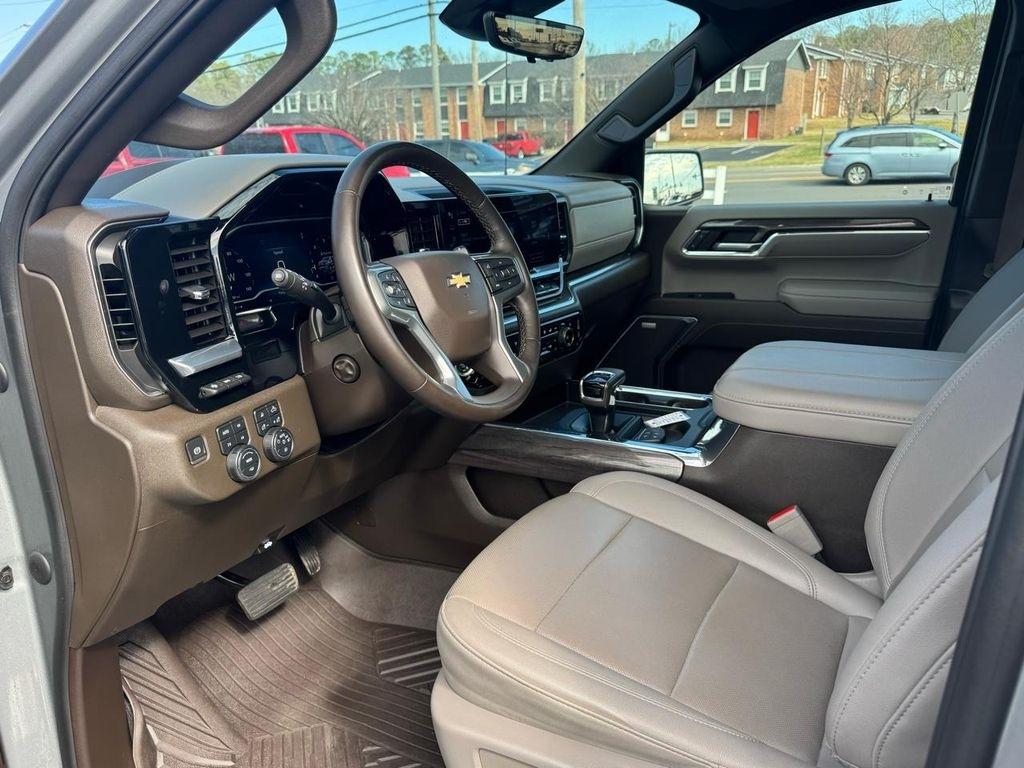 Chevrolet Silverado 1500 4WD Crew Cab 147" LTZ 2024