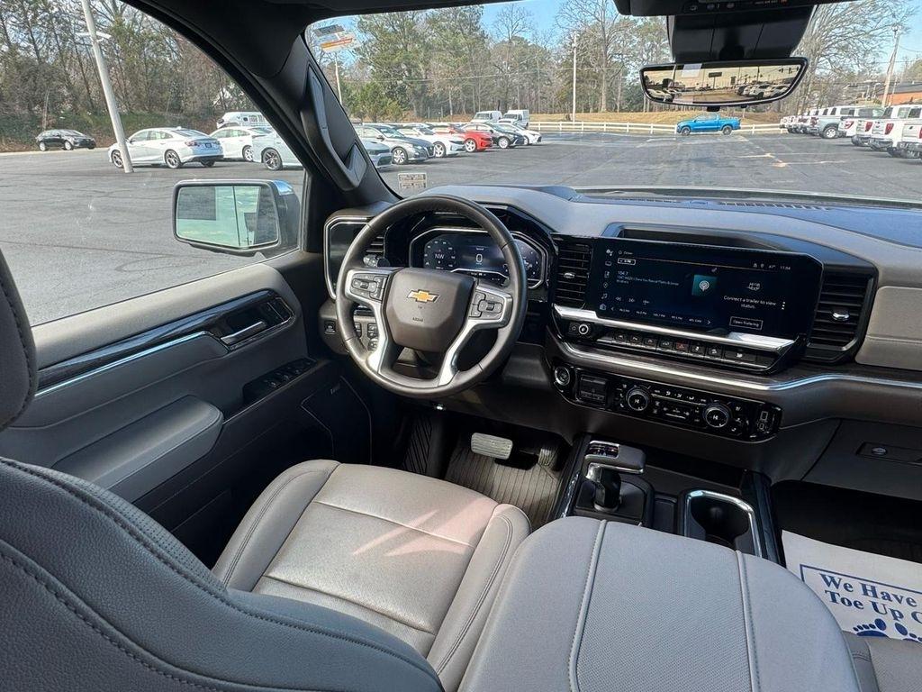Chevrolet Silverado 1500 4WD Crew Cab 147" LTZ 2024