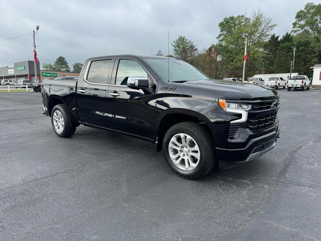 Chevrolet Silverado 1500 4WD Crew Cab 147" LTZ 2023