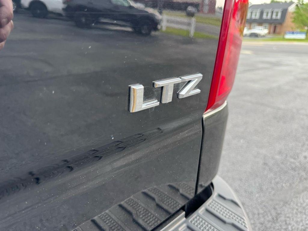 Chevrolet Silverado 1500 4WD Crew Cab 147" LTZ 2023