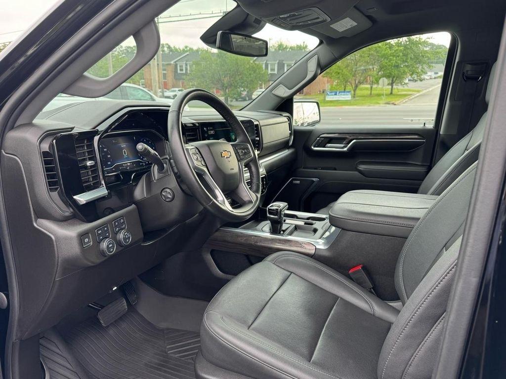 Chevrolet Silverado 1500 4WD Crew Cab 147" LTZ 2023