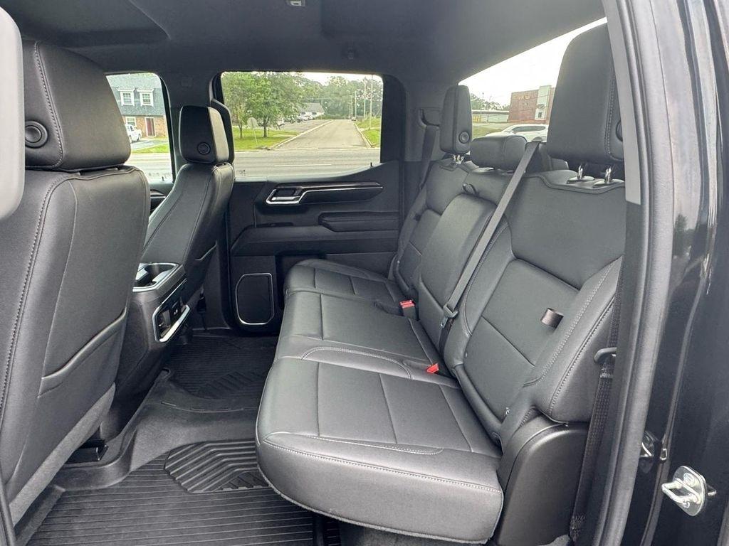 Chevrolet Silverado 1500 4WD Crew Cab 147" LTZ 2023
