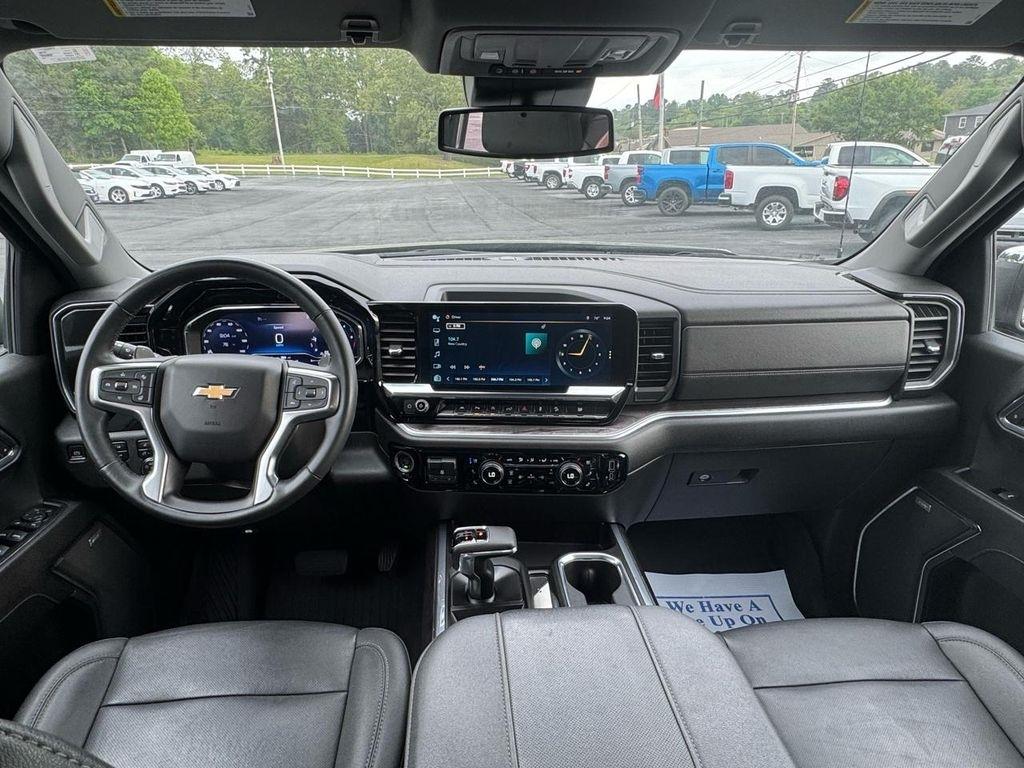 Chevrolet Silverado 1500 4WD Crew Cab 147" LTZ 2023