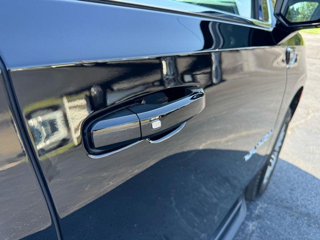 GMC Yukon 4WD 4dr SLE 2022