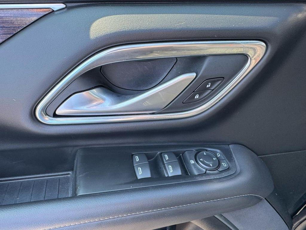GMC Yukon 4WD 4dr SLE 2022