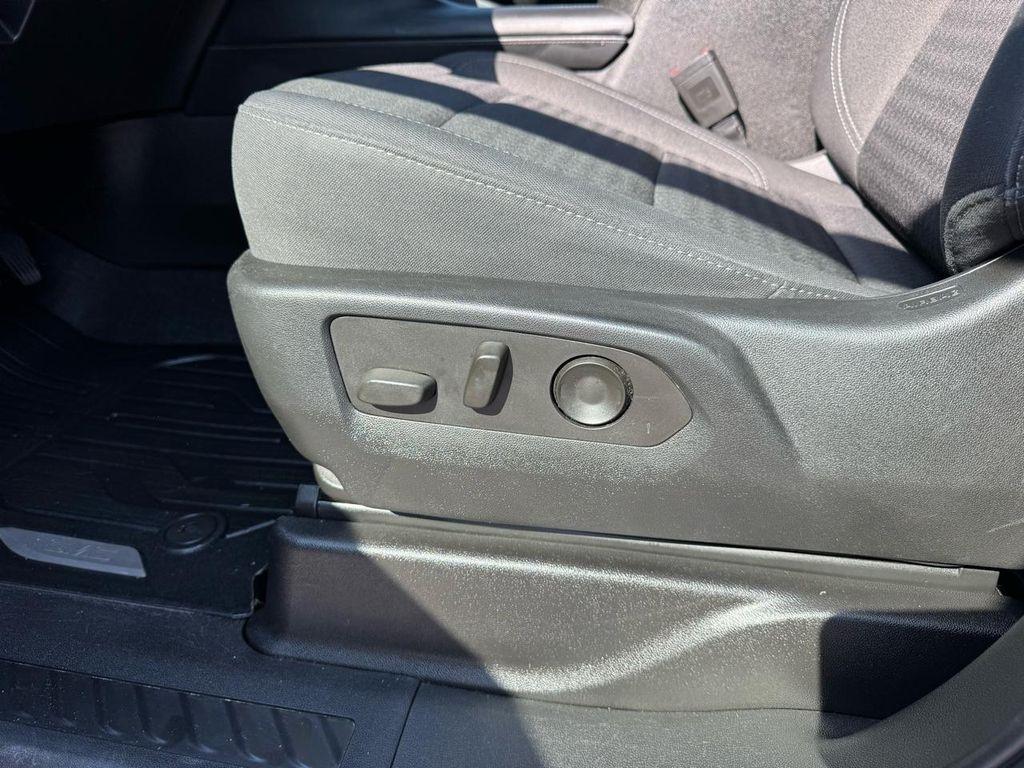 GMC Yukon 4WD 4dr SLE 2022