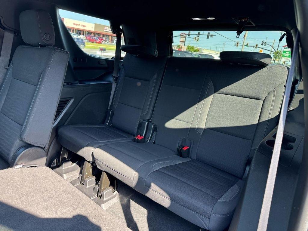 GMC Yukon 4WD 4dr SLE 2022