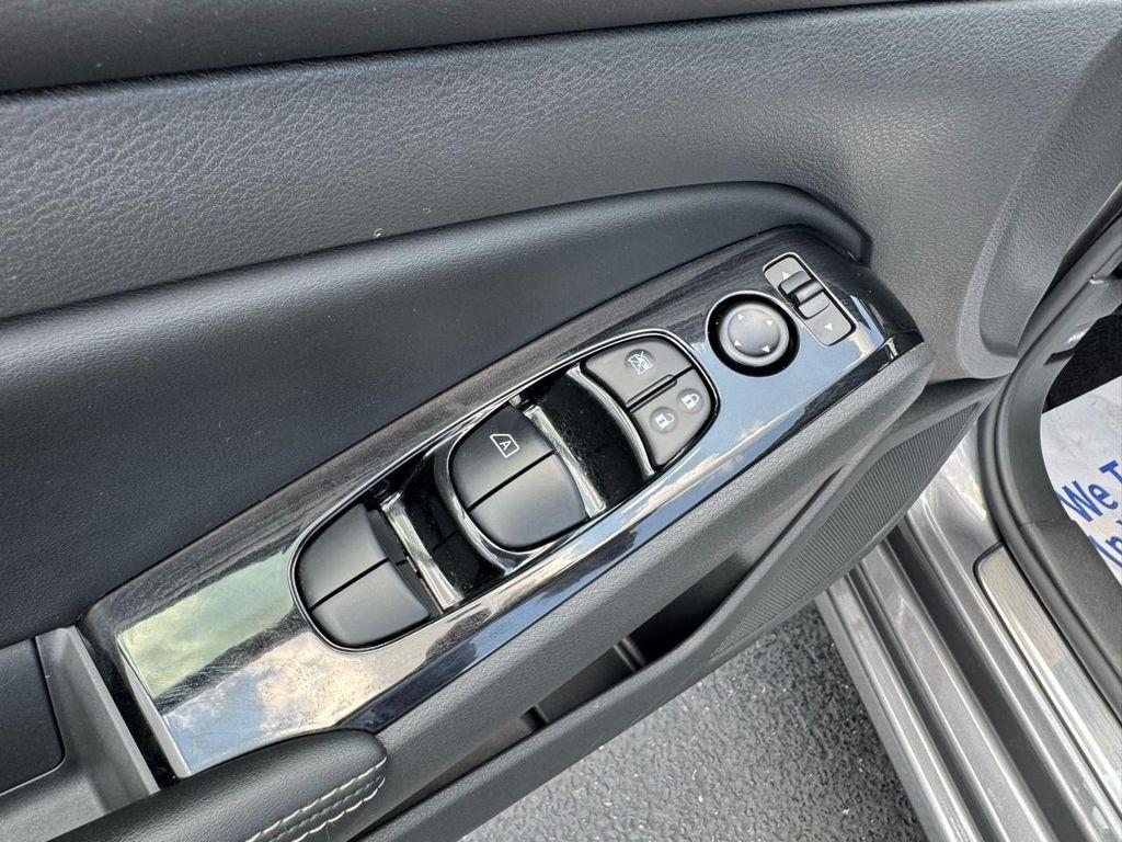 Nissan Altima 2.5 SL Sedan 2024