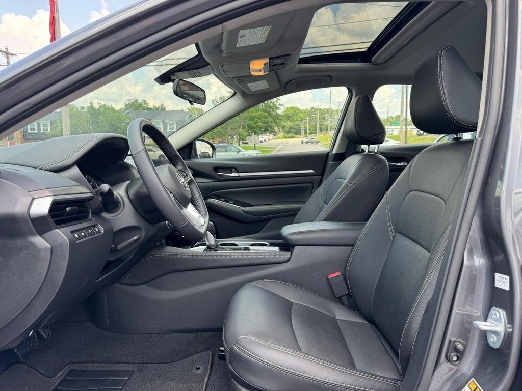 Nissan Altima 2.5 SL Sedan 2024