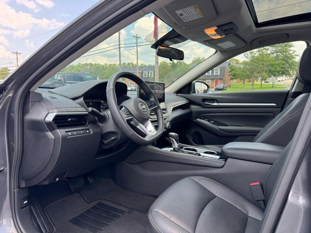 Nissan Altima 2.5 SL Sedan 2024