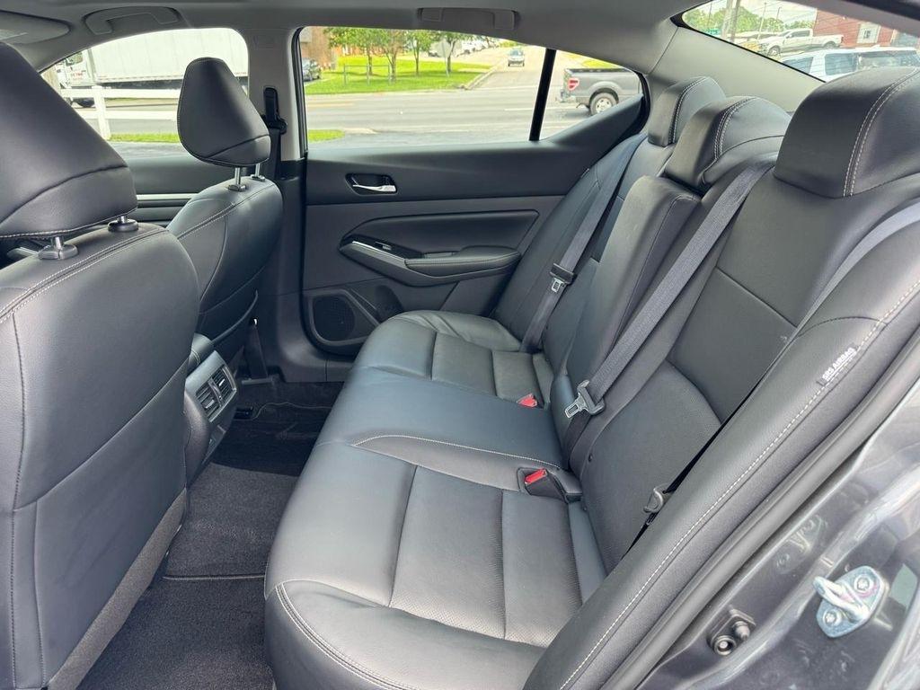 Nissan Altima 2.5 SL Sedan 2024