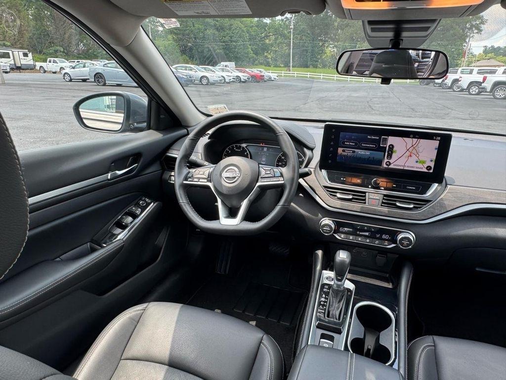 Nissan Altima 2.5 SL Sedan 2024