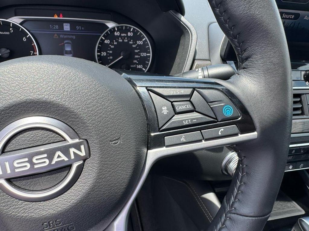 Nissan Altima 2.5 SL Sedan 2024
