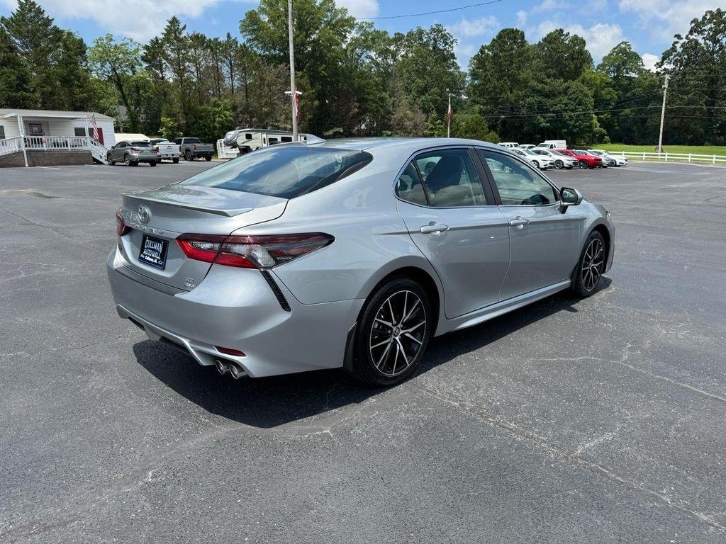 Toyota Camry SE Auto AWD (Natl) 2024