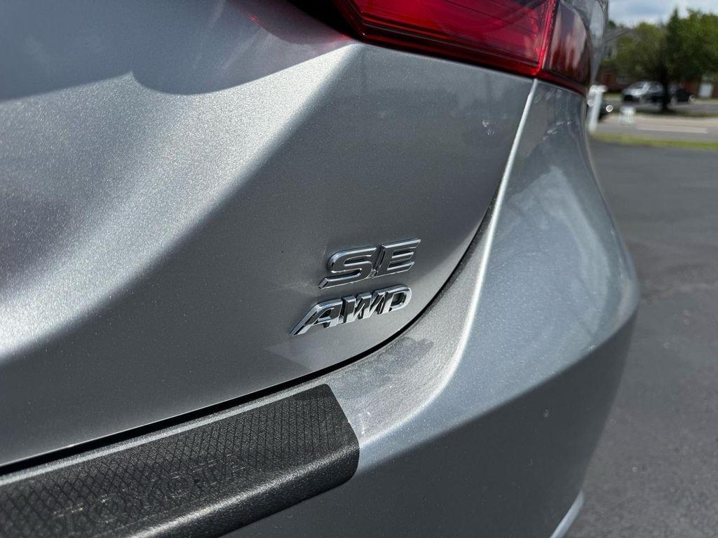 Toyota Camry SE Auto AWD (Natl) 2024