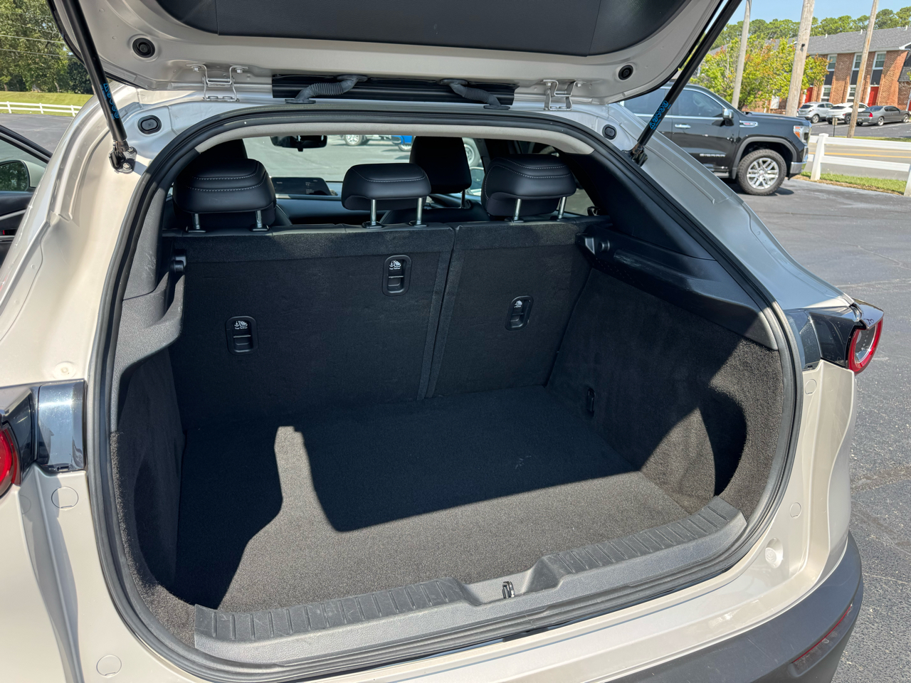 2023 Mazda CX-30 Select photo 18