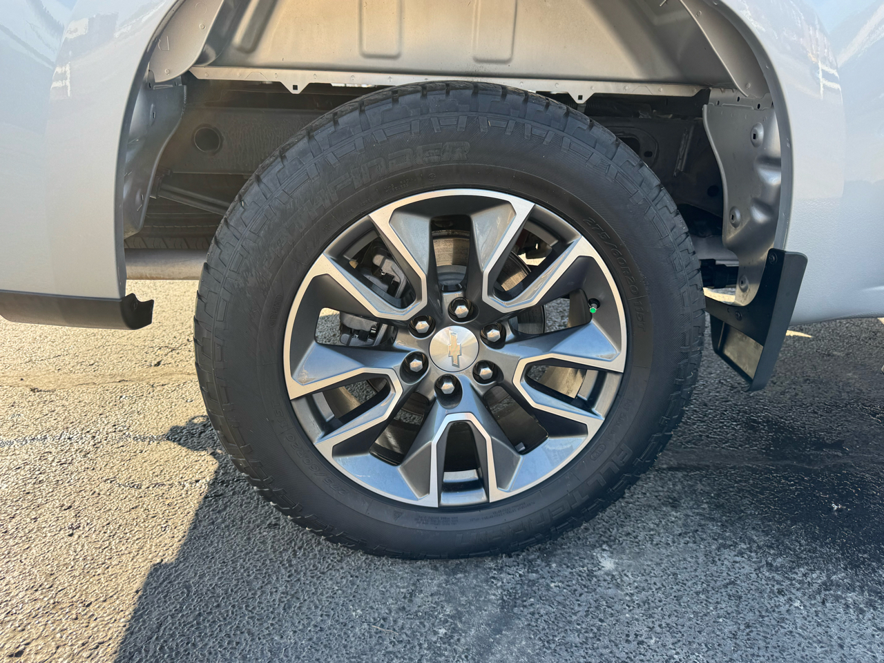 Chevrolet Silverado 1500 4WD Crew Cab 147" LT w/1LT 2022