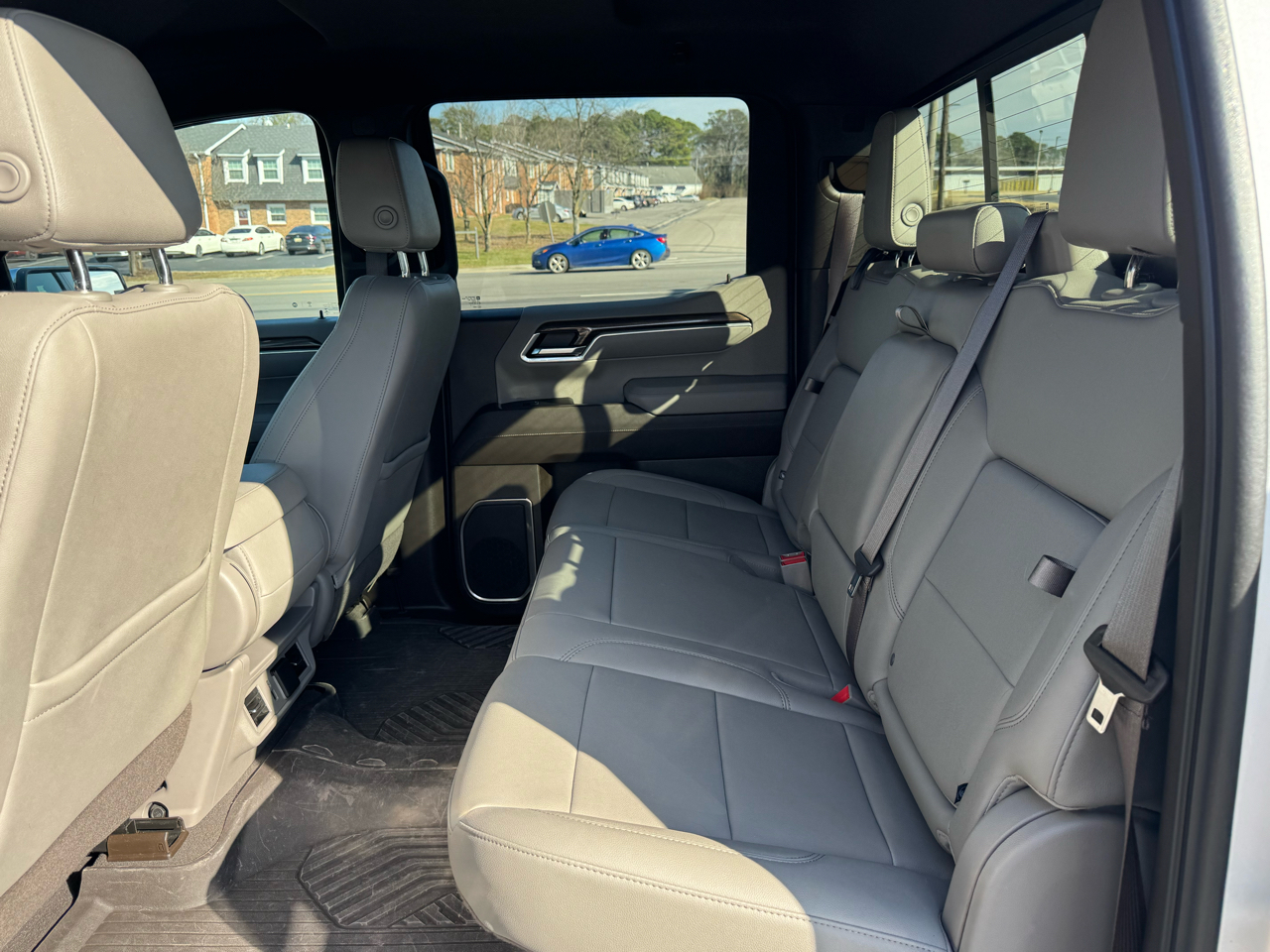 Chevrolet Silverado 1500 4WD Crew Cab 147" LT w/1LT 2022