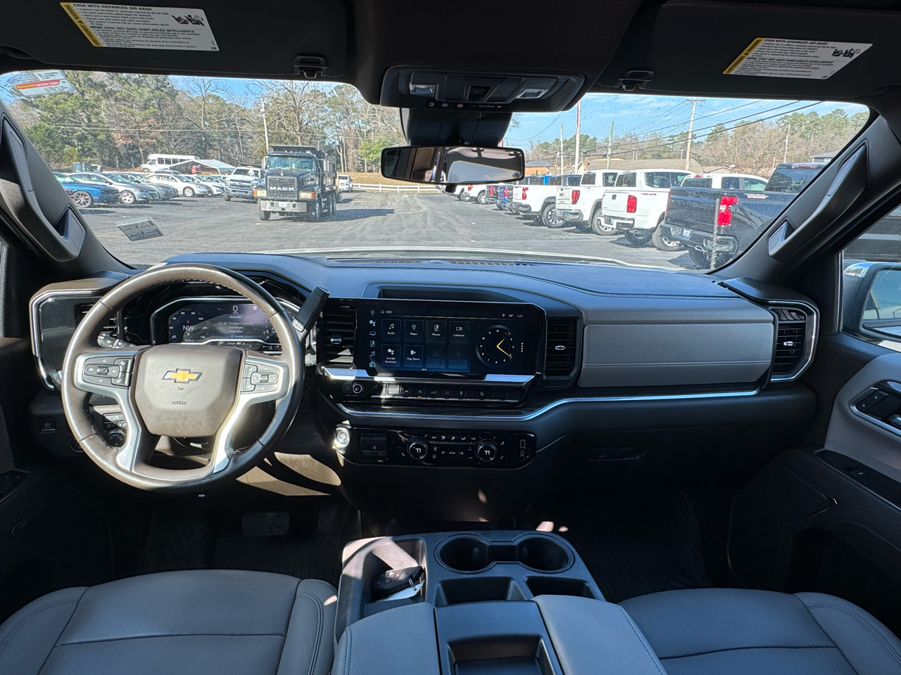 Chevrolet Silverado 1500 4WD Crew Cab 147" LT w/1LT 2022