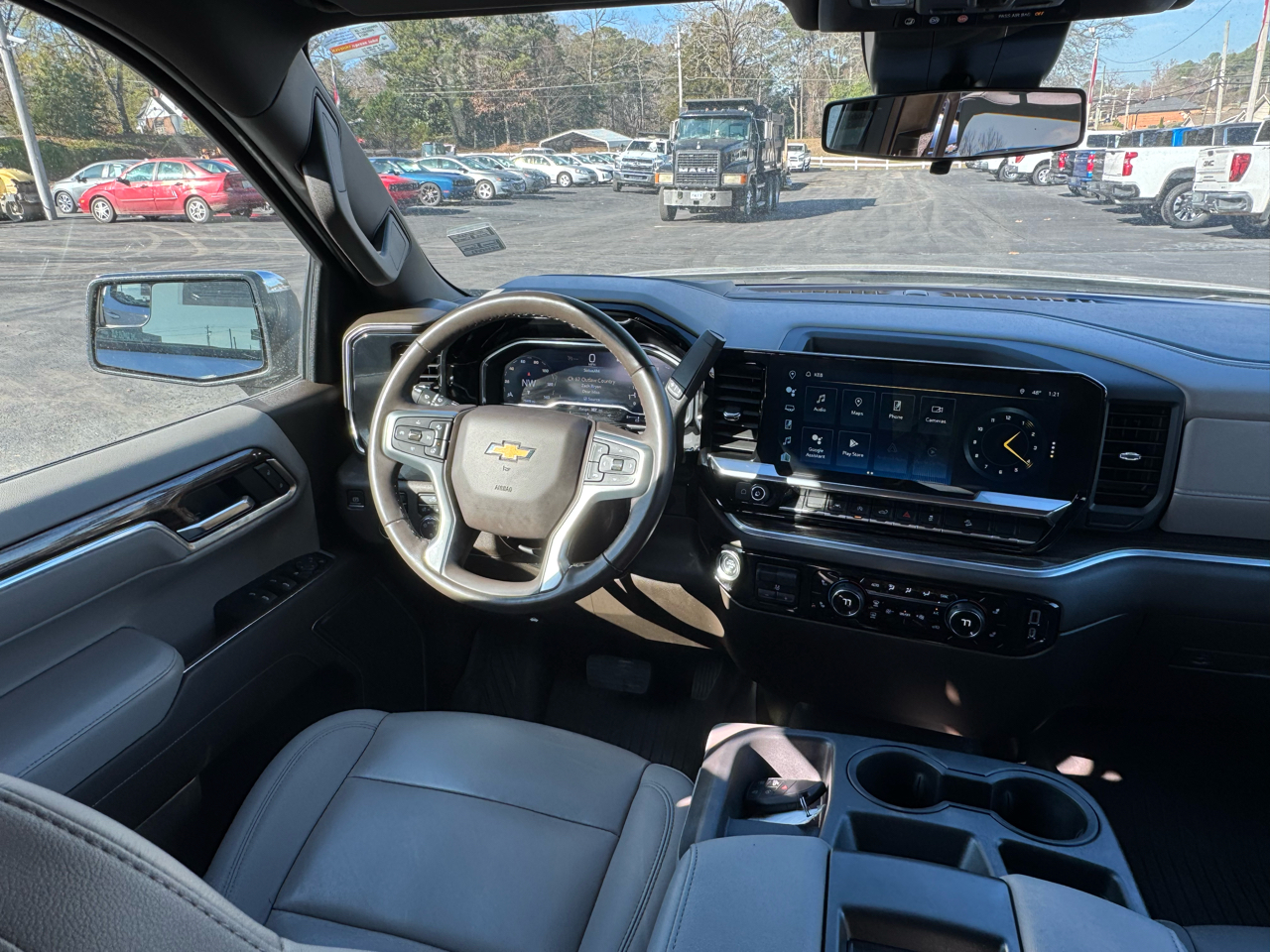 Chevrolet Silverado 1500 4WD Crew Cab 147" LT w/1LT 2022