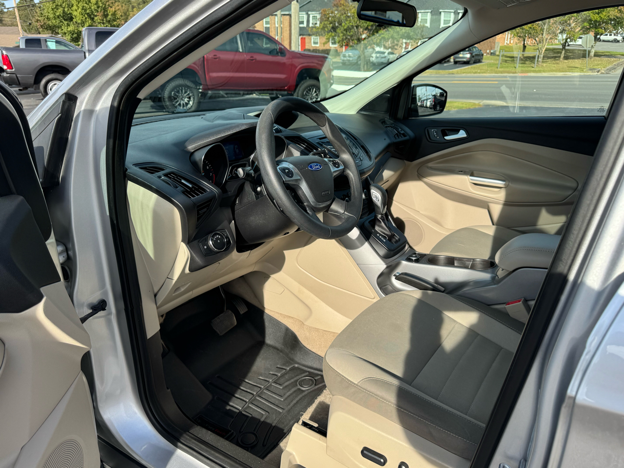 Ford Escape FWD 4dr SE 2015 Ford Escape FWD 4dr SE 2015