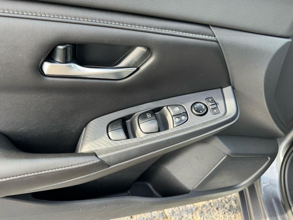 Nissan Sentra SV CVT 2023