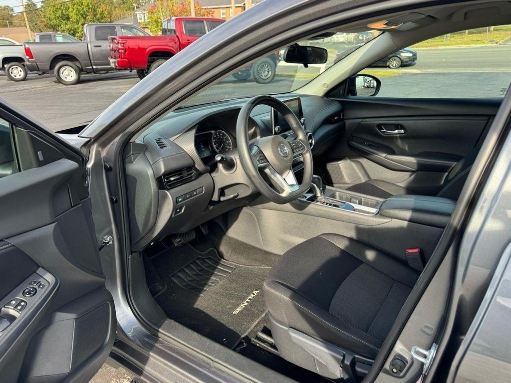 Nissan Sentra SV CVT 2023