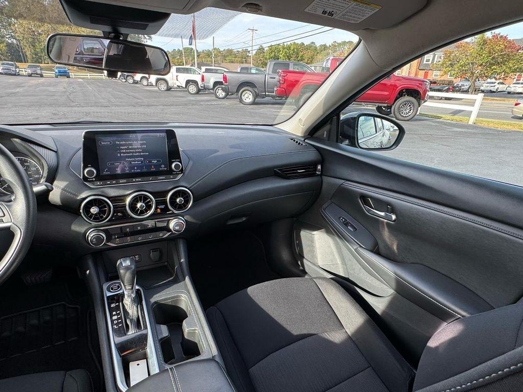 Nissan Sentra SV CVT 2023