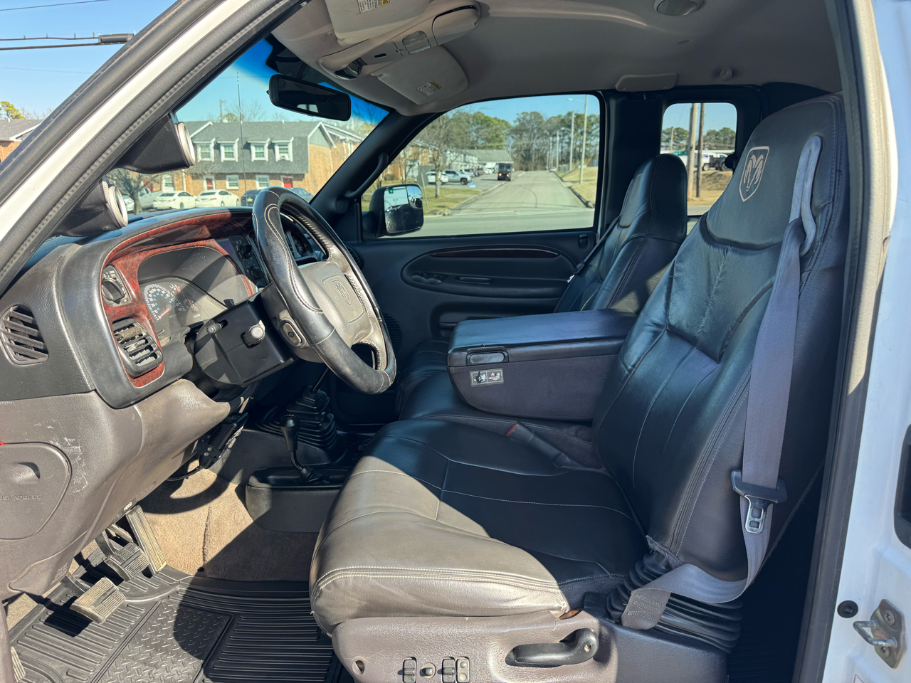 Dodge Ram 3500 4dr Quad Cab 155" WB DRW 4WD 2001