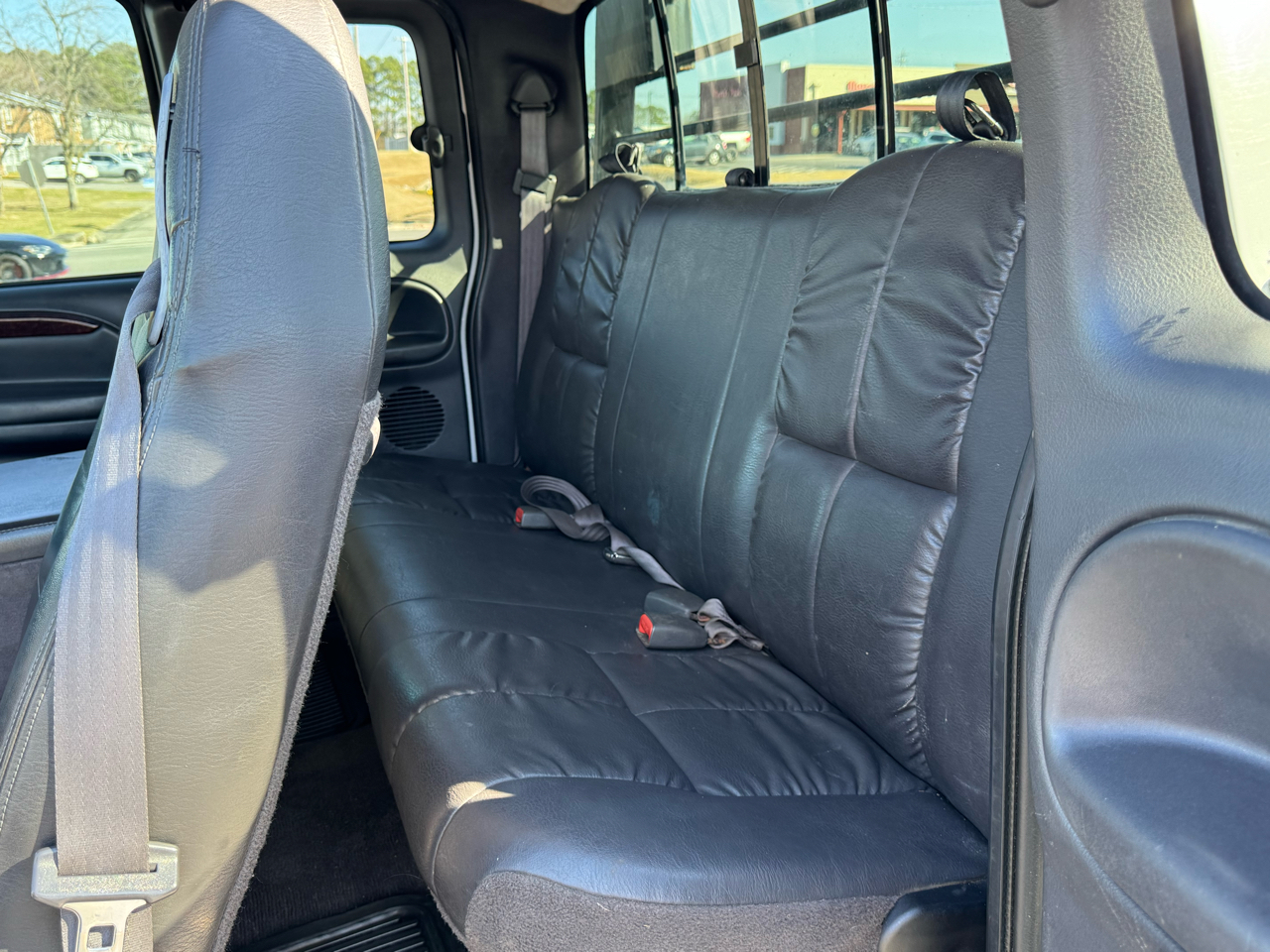 Dodge Ram 3500 4dr Quad Cab 155" WB DRW 4WD 2001