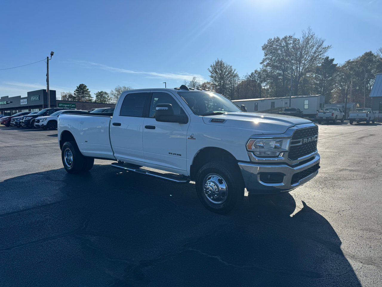 RAM 3500 Big Horn 4x4 Crew Cab 8' Box 2024