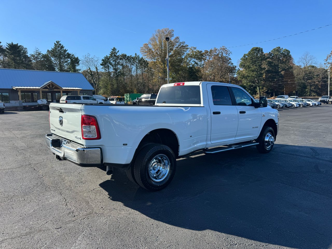 RAM 3500 Big Horn 4x4 Crew Cab 8' Box 2024