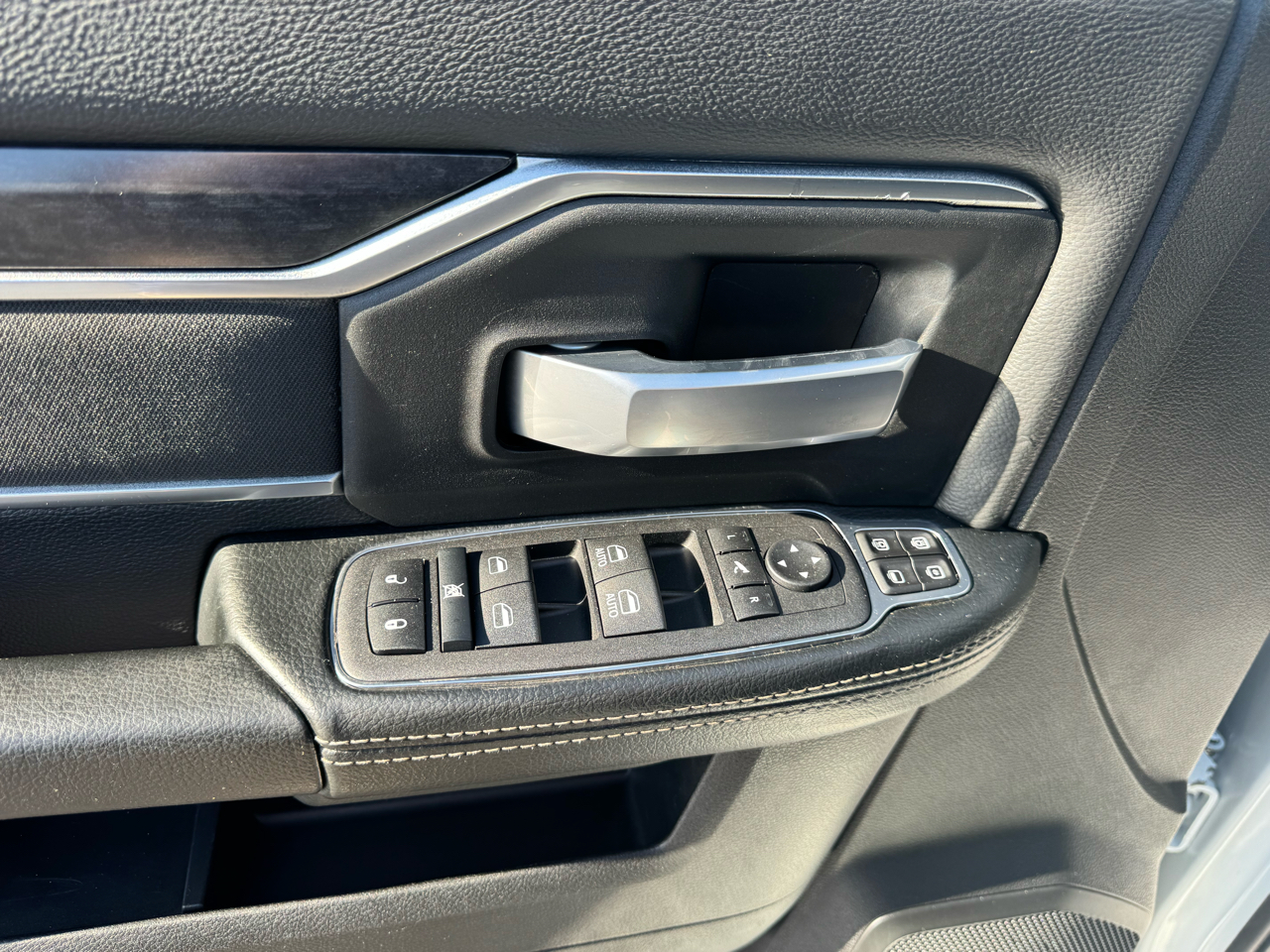 RAM 3500 Big Horn 4x4 Crew Cab 8' Box 2024