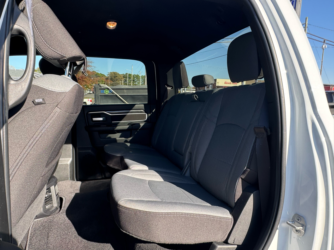 RAM 3500 Big Horn 4x4 Crew Cab 8' Box 2024