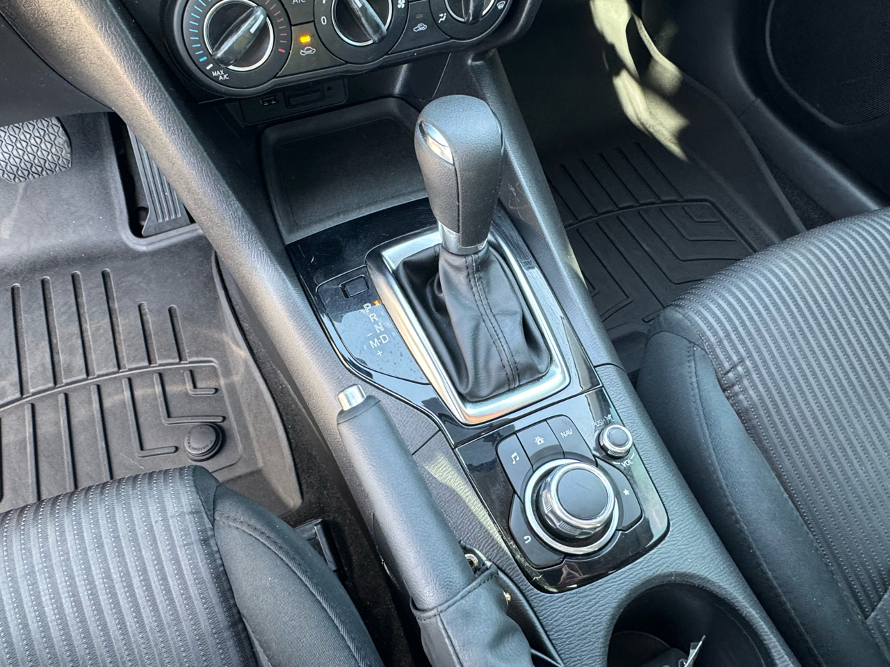 Mazda MAZDA3 4dr Sdn Auto i Sport 2016