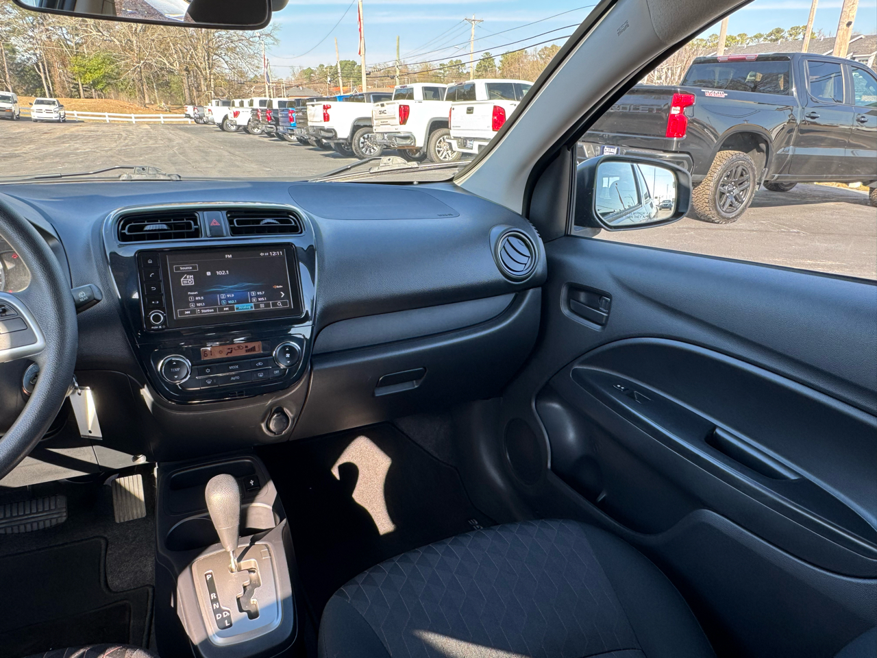 Mitsubishi Mirage ES CVT 2024