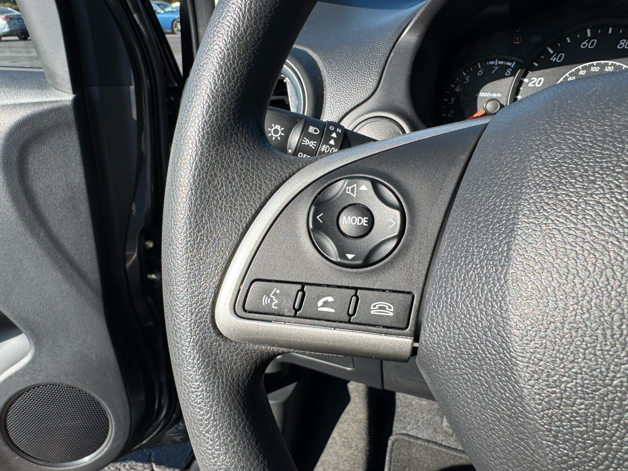 Mitsubishi Mirage ES CVT 2024