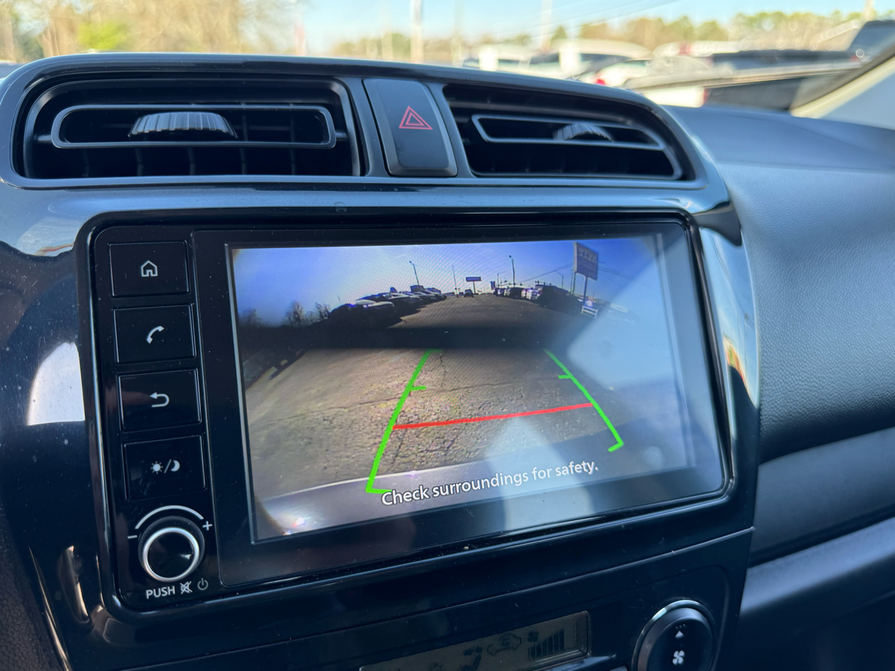 Mitsubishi Mirage ES CVT 2024