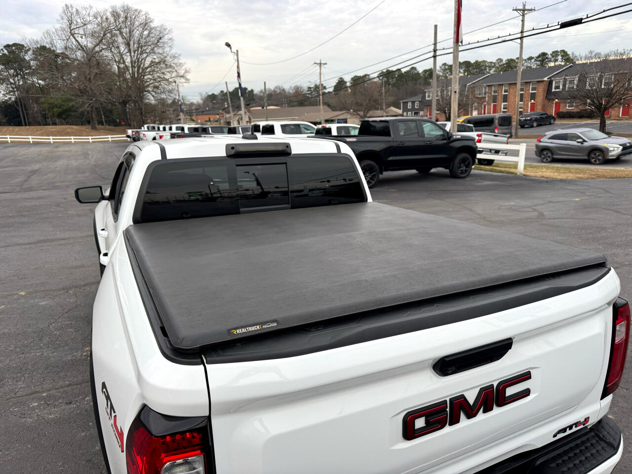 GMC Canyon 4WD Crew Cab AT4 2023